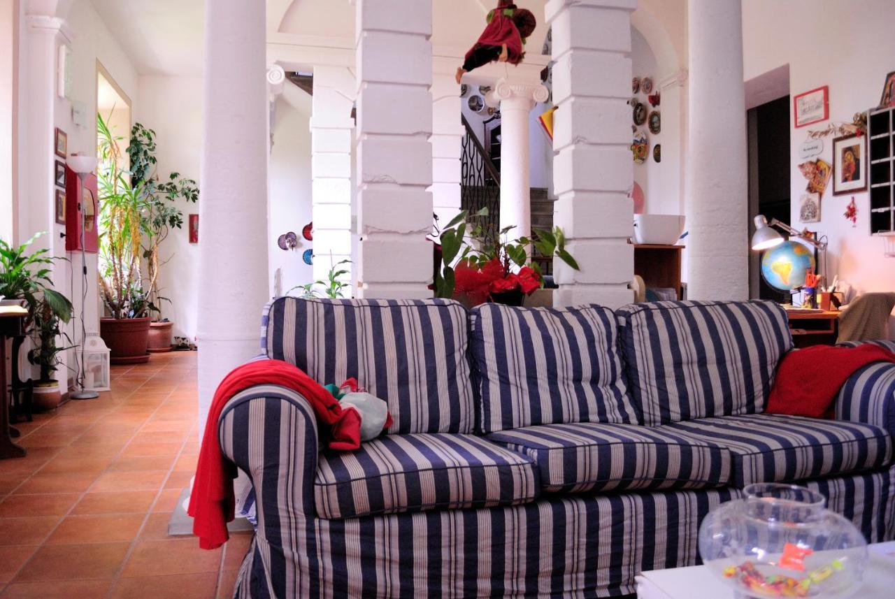 Villa Gherardi - B&B E Hostel Barga Exterior photo