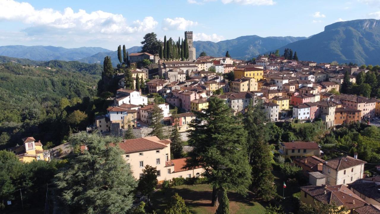 Villa Gherardi - B&B E Hostel Barga Exterior photo