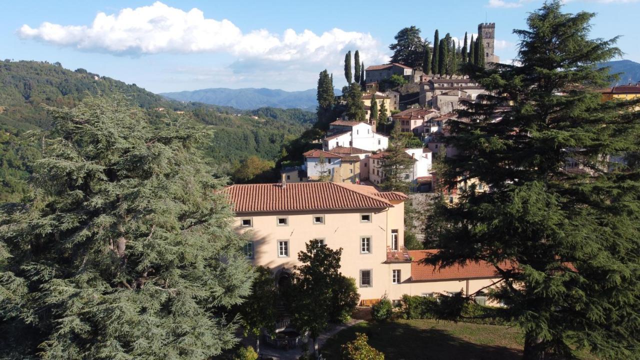 Villa Gherardi - B&B E Hostel Barga Exterior photo